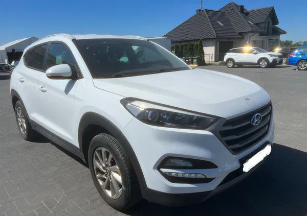 hyundai tucson krzywiń Hyundai Tucson cena 51900 przebieg: 106000, rok produkcji 2016 z Krzywiń